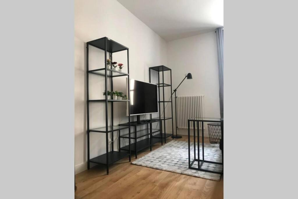 Apartament L'Independance Wersal Zewnętrze zdjęcie